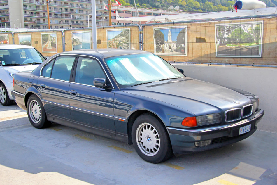 BMW 7 series E38 0